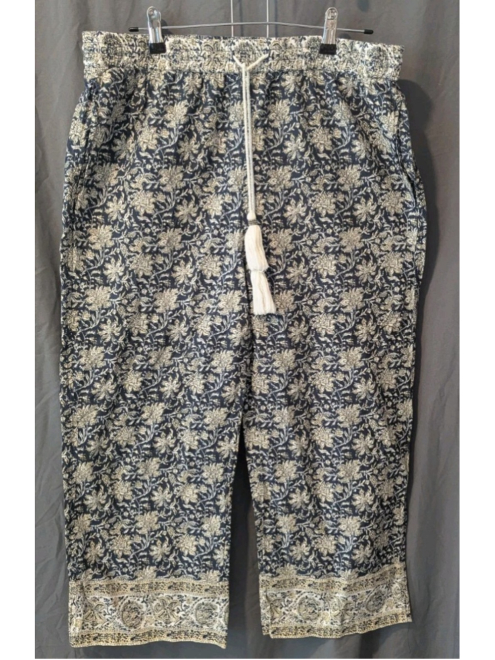 Sundance Wide Leg Woman's Medium Floral Print Tassels